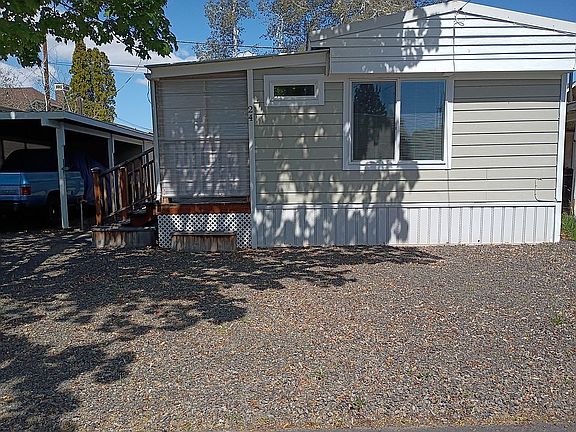 2nd image of 1833 SW Canal Blvd Unit 24
