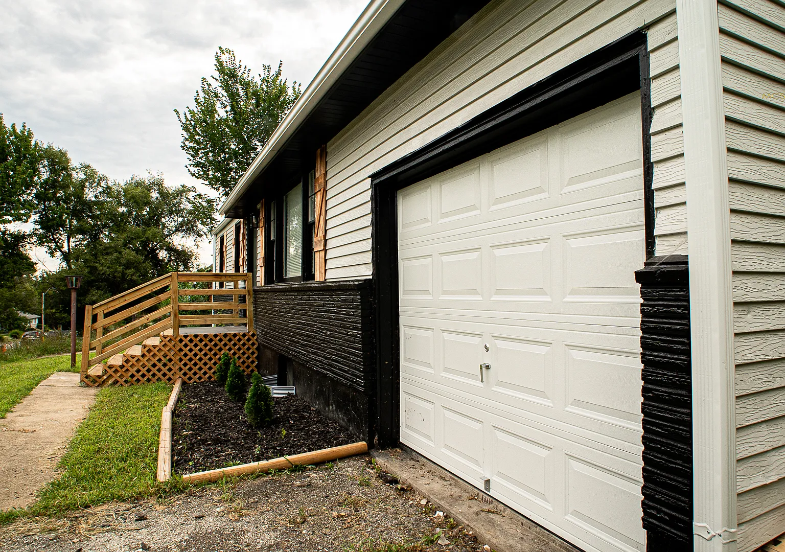3 bed, 988 sqft, $1,700 — Photo 4