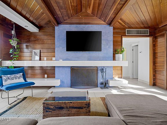 4th image of 3812 E CORONADO Road