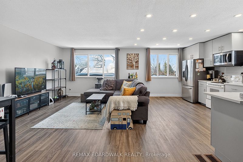 Ottawa House for rent - 4 Bedrooms — photo 4
