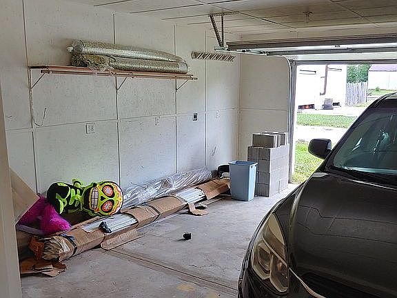 3rd image of 726 W McDonald St
