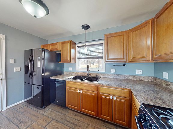 5th image of 43 E 66th Pl
