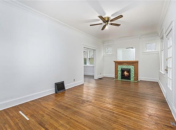 4th image of 4409 Fairmount St