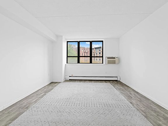 2nd image of 301 Cathedral Pkwy #2A