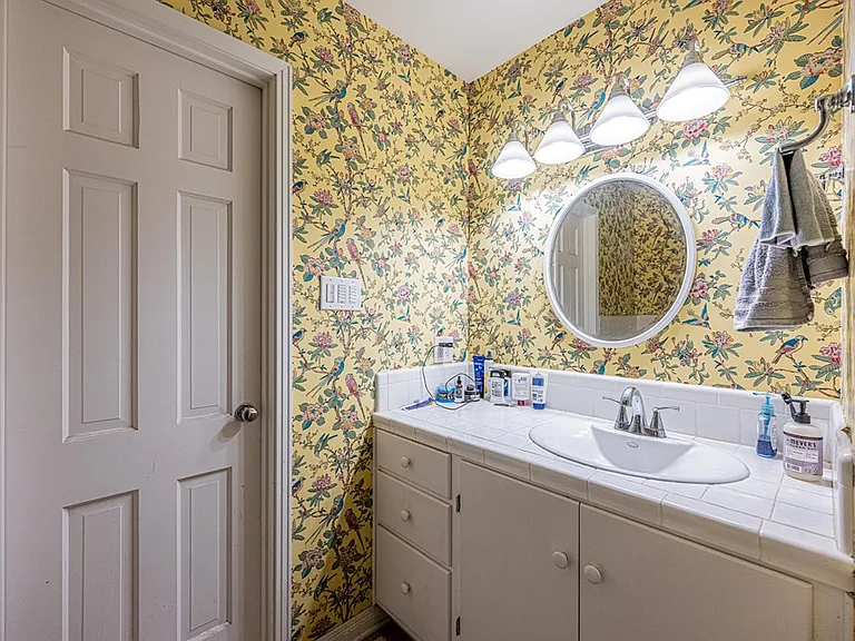 2818 Frontier Dr — Photo 12