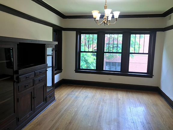 2nd image of 2526 N Kedzie Blvd