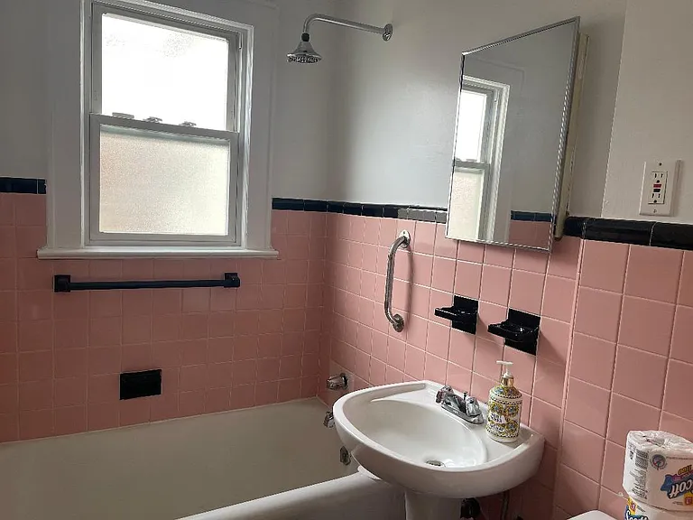 75 Mohawk Ave — Photo 16