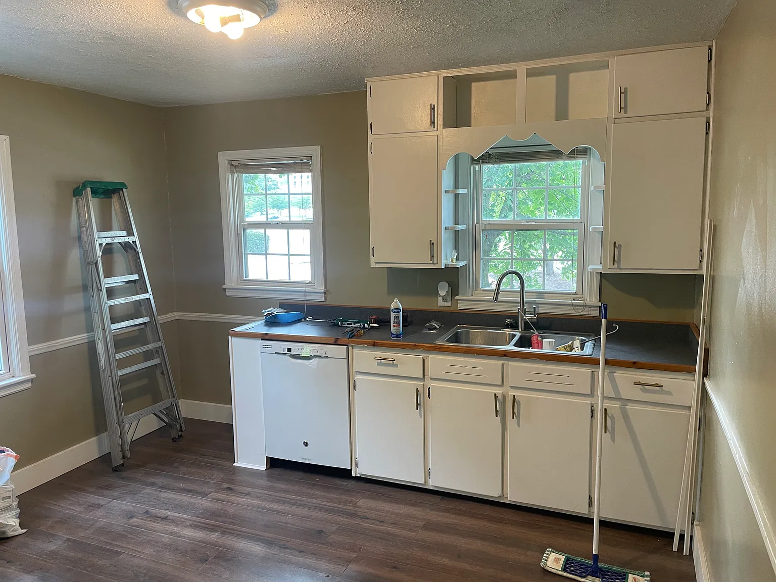 2 bed, 759 sqft, $950 — Photo 2