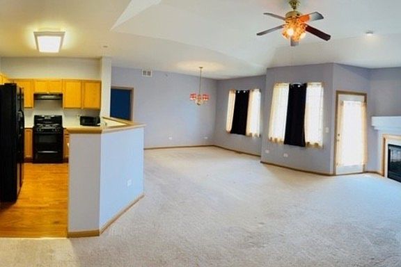 3rd image of 600 Scott Ct #600