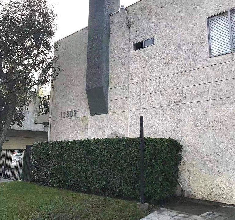 1st image of 13302 Ramona Blvd APT 3