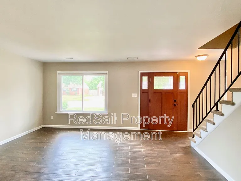 428 Fort Worth St — Photo 4