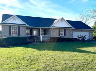 620 Hickory Ln, Elizabethtown, KY 42701