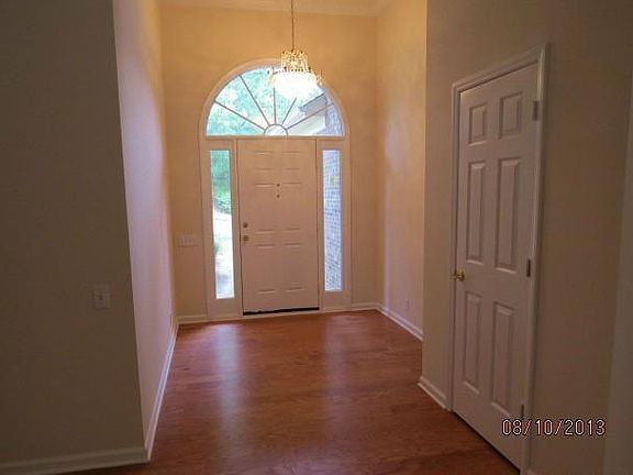 4th image of 529 River Oaks Ln