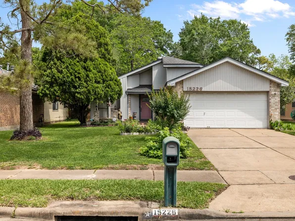 15226 Loma Paseo Dr, Houston, TX 77083