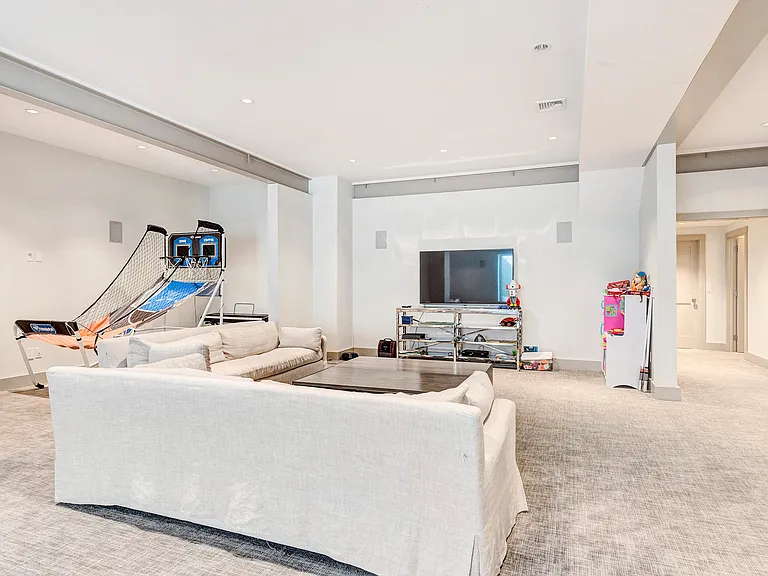 11 Quarty Ct — Photo 22