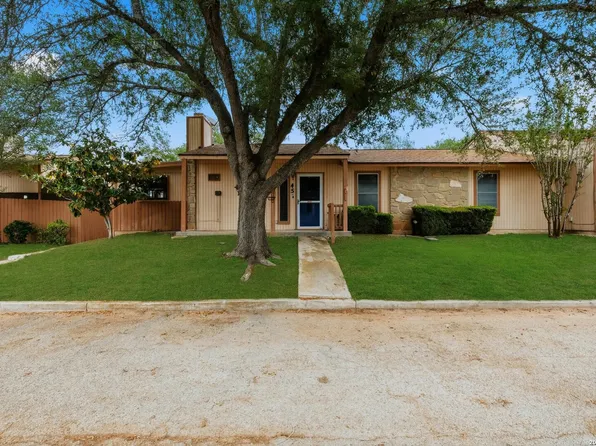 1051 Country Club DR #M-45, Seguin, TX 78155