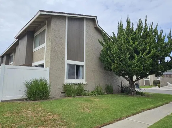 10 Bahia Cir #10, Santa Paula, CA 93060