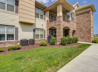 2849 W Drexel Ave UNIT 623, Franklin, WI 53132