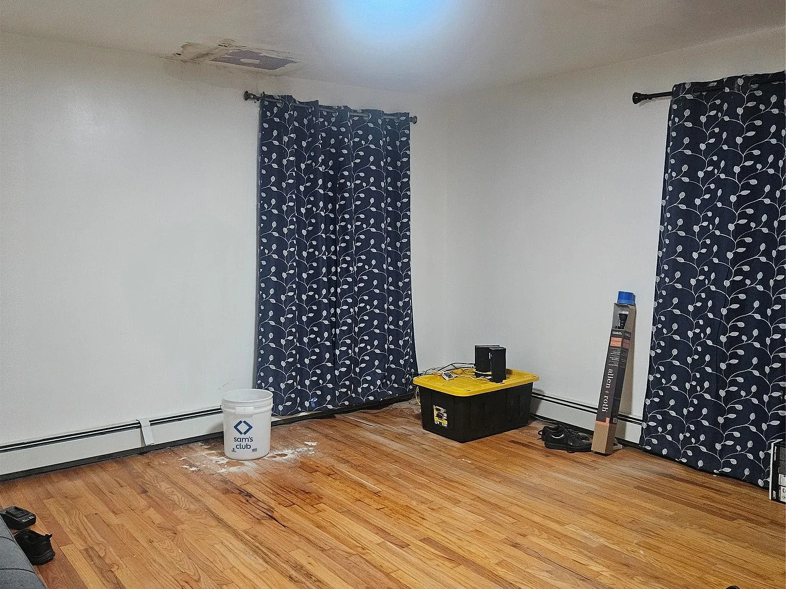 3 bed, 2.0 bath, 2295 sqft, $2,000 — Photo 3