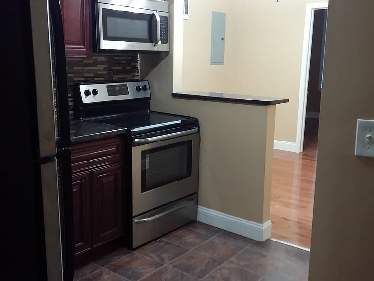 2442 N 17th St #1 — Photo 3