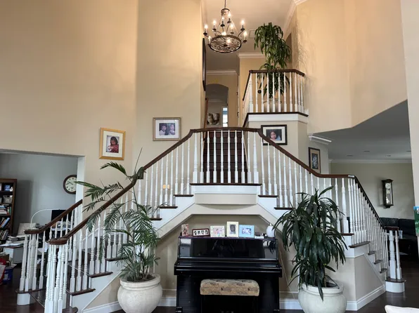 23709 Ridgeway, Mission Viejo, CA 92692