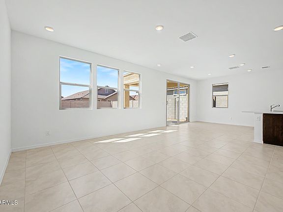 5th image of 8047 W Berkeley Road