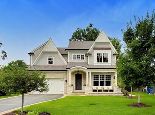 440 Sunset Dr, Wilmette, IL 60091