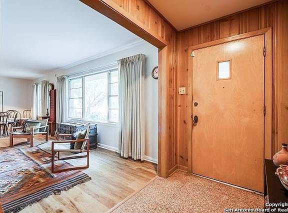 4th image of 118 Herweck Dr