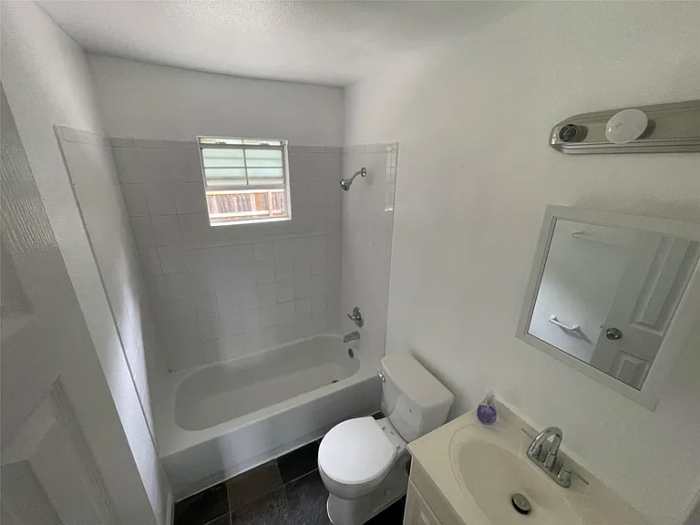 2808 Lyons Rd #A — Photo 11
