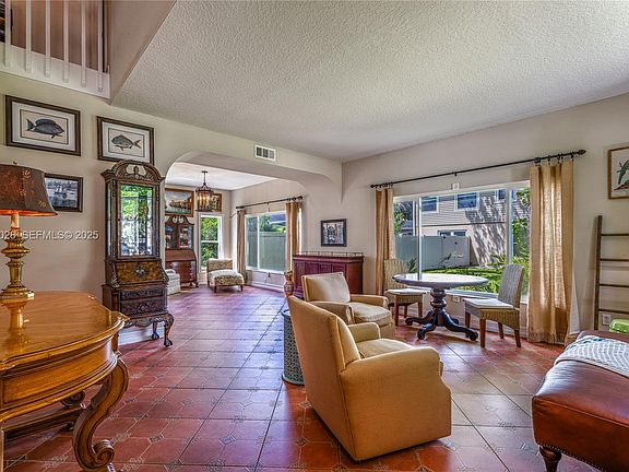 5th image of 1963 S Prairie Dunes Ct