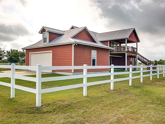 5th image of 131 Sandy Creek Ranch Dr