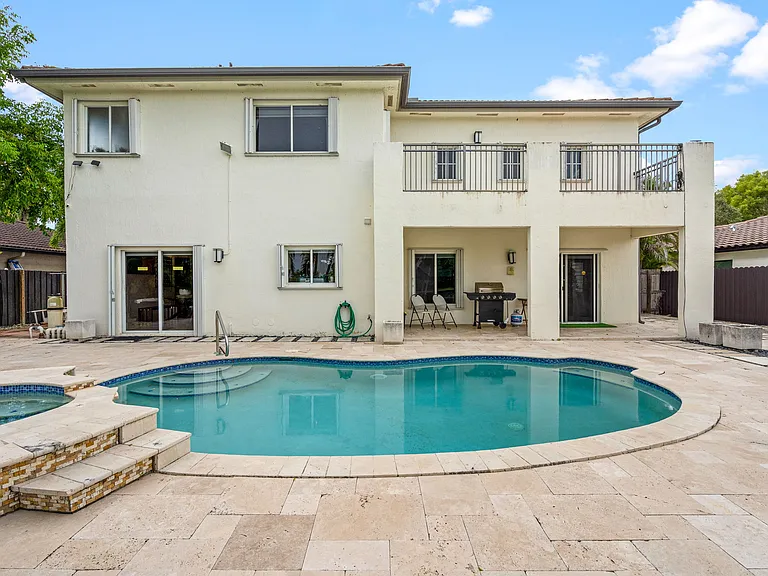 3654 SW 150th Ct — Photo 3
