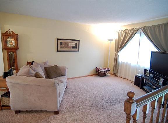 5th image of 5025 Campanaro Ln