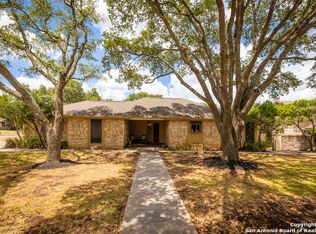1896 Oak Gln, New Braunfels, TX 78132
