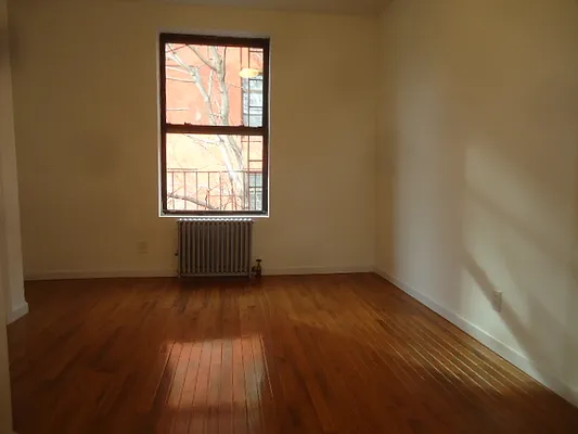 Rented by Hakeem Shahid, LREB | media 21