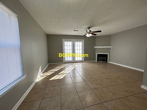 3rd image of 514 Cherrie Ave