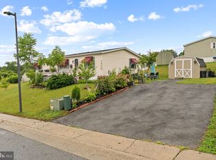 32 Kestrel St, Kutztown, PA 19530