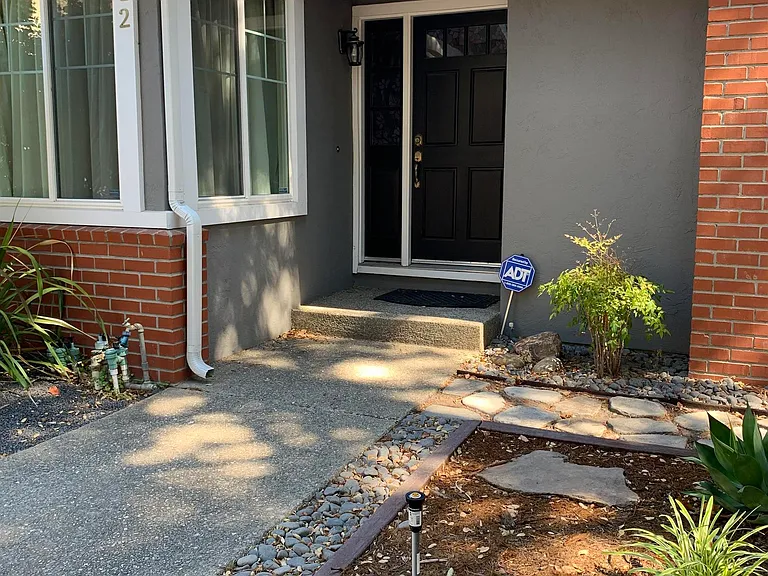 112 Rosemont Ct — Photo 4