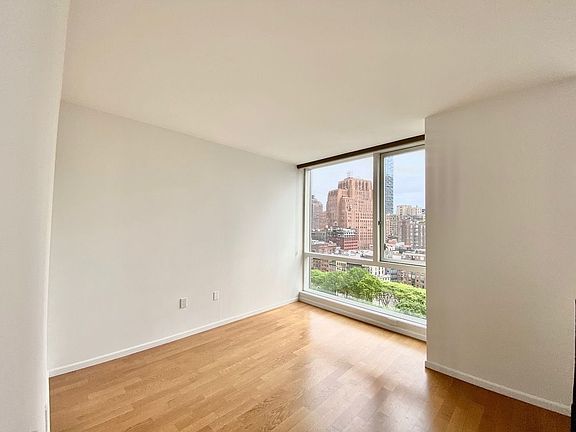 4th image of 200 Chambers St APT 15G