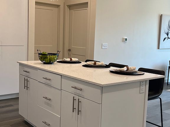 3rd image of 155 9th St #101