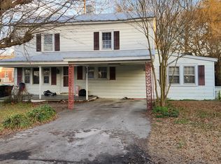 705 Simpson St, Simpson, NC 27879