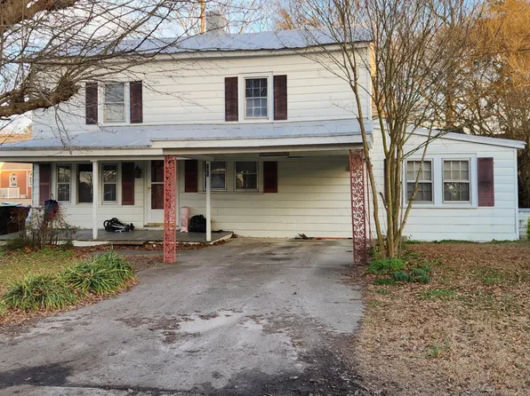 705 Simpson St, Simpson, NC 27879