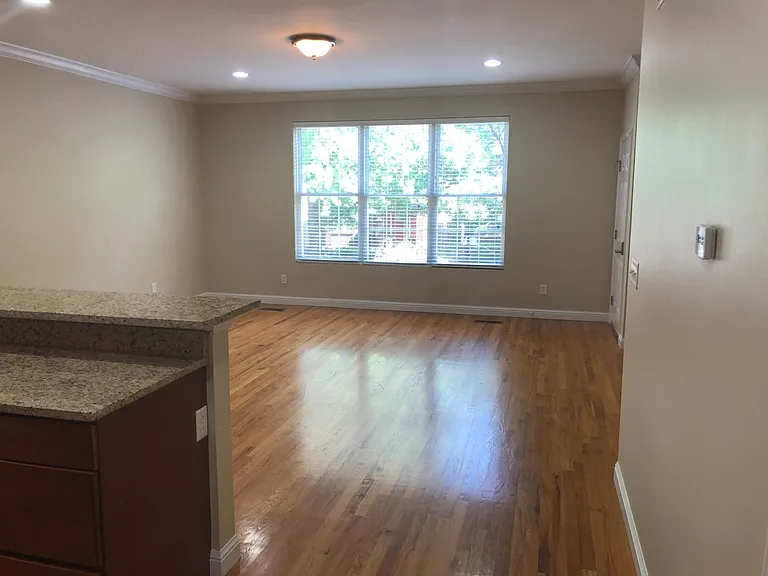 7338 Amherst Ave — Photo 6