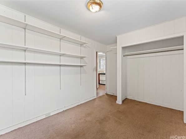 honolulu-hawaii-82510415 picture