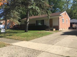 392 Winry Dr, Rochester Hills, MI 48307