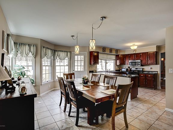 JFP_0199_200_20110 crystal ct barnaget