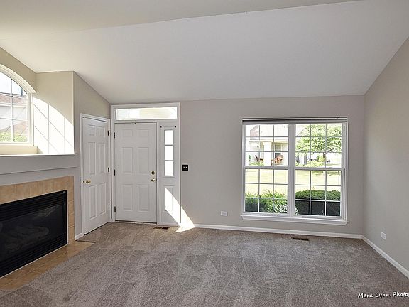3rd image of 1374 Spencer Ln #1374