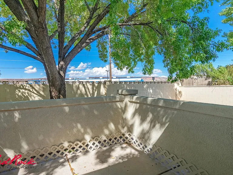 441 E Sunland Dr #6 — Photo 47