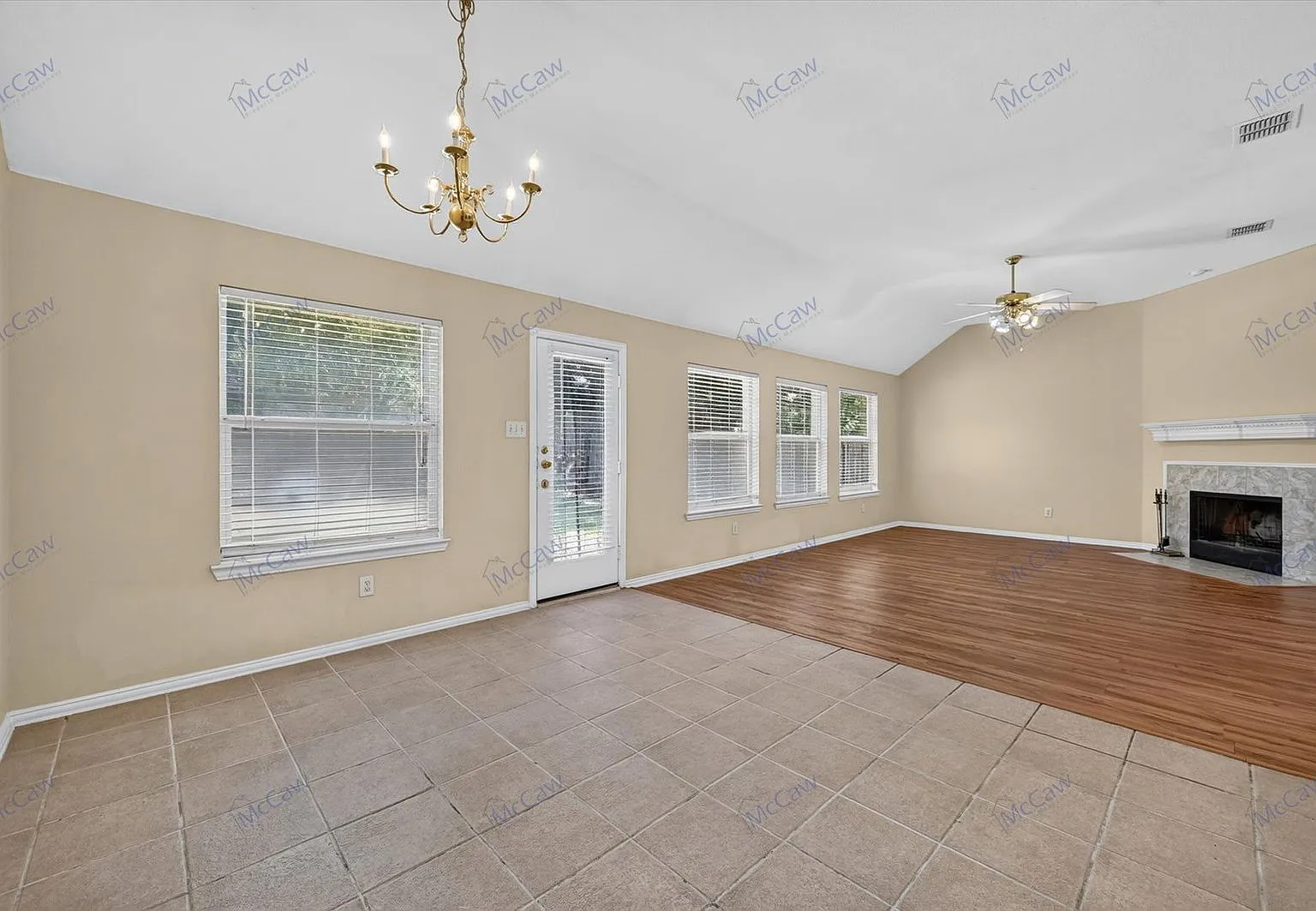 4 bed, 2.0 bath, 2501 sqft, $2,450 — Photo 4