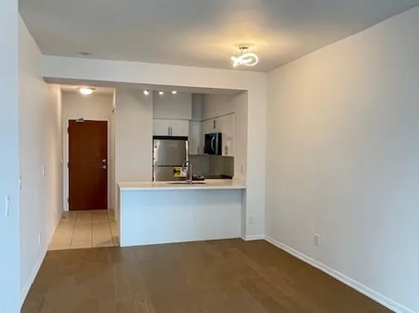 219 Fort York Blvd #2506, Toronto, ON M5V 1B1